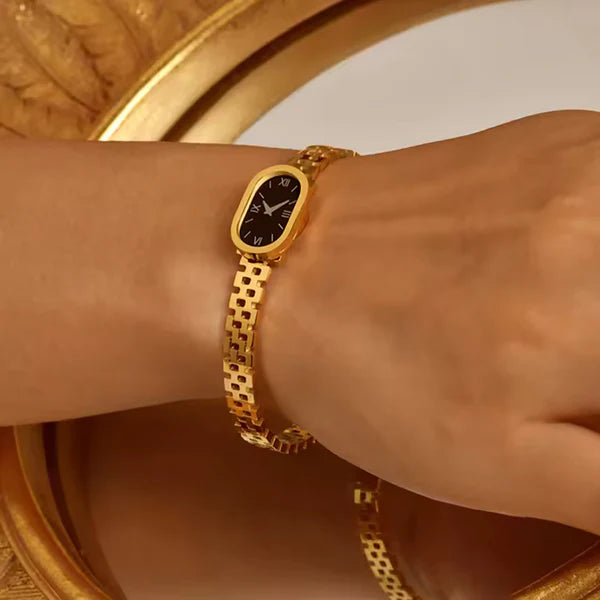 Gold Bracelet Watch for Women – Elegant Black Roman Dial Fashion Timepiece