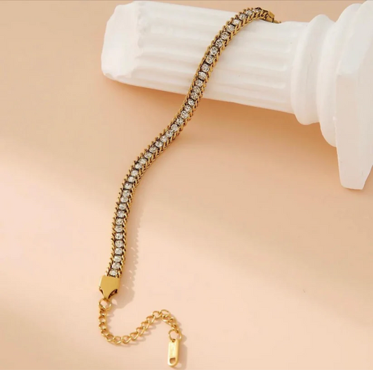 Gold Crystal Tennis Bracelet for Women – Adjustable Sparkling Rhinestone Chain